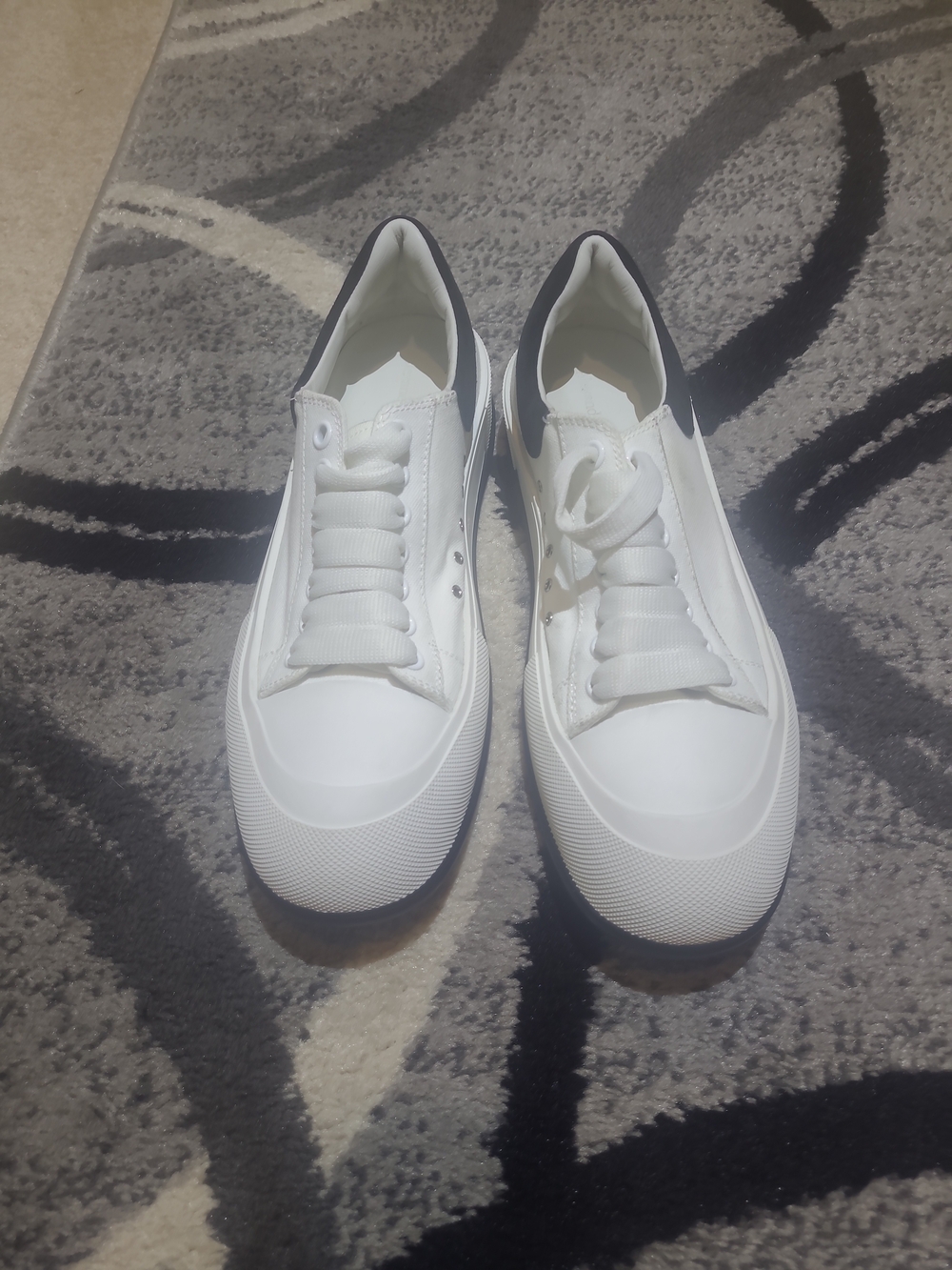 Alexander McQueen Deck Plimsoll Low 'White Black' Size 44(11)